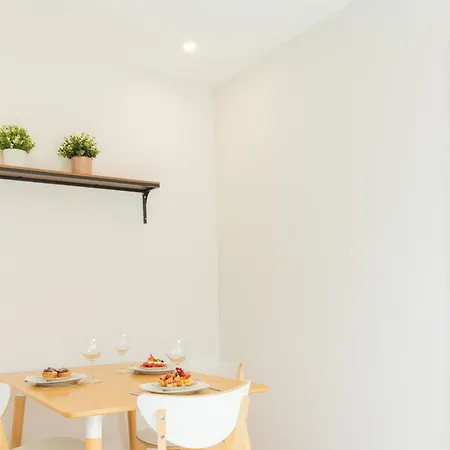 Lapa Charm With Patio Appartamento Lisbona