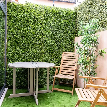 Lapa Charm With Patio Apartment Lisbon